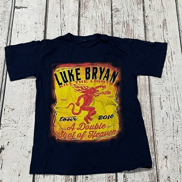 Luke Bryan Kill The Lights Tour 2016 Country Music Top Tee Tshirt - Picture 2 of 6